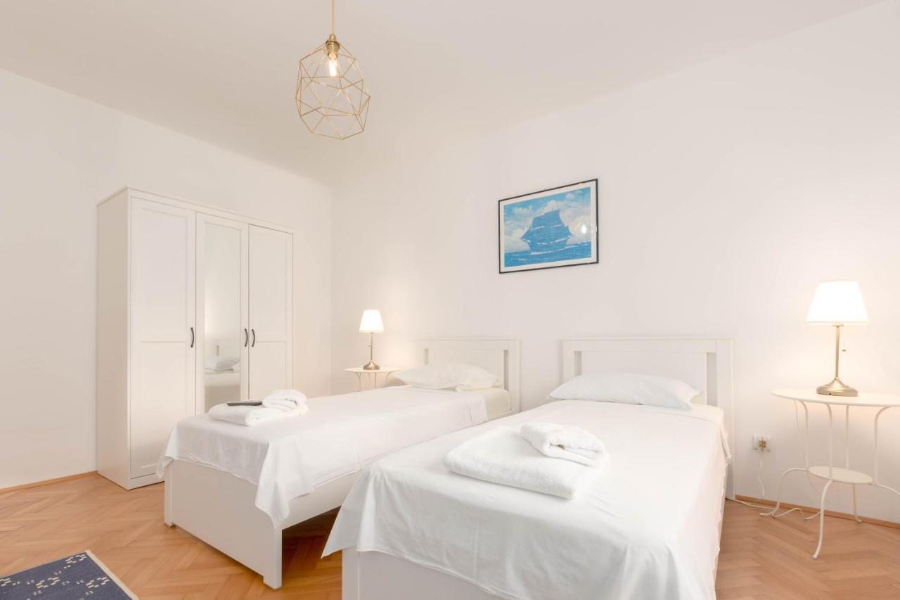 Apartment Tana Pula Exterior photo