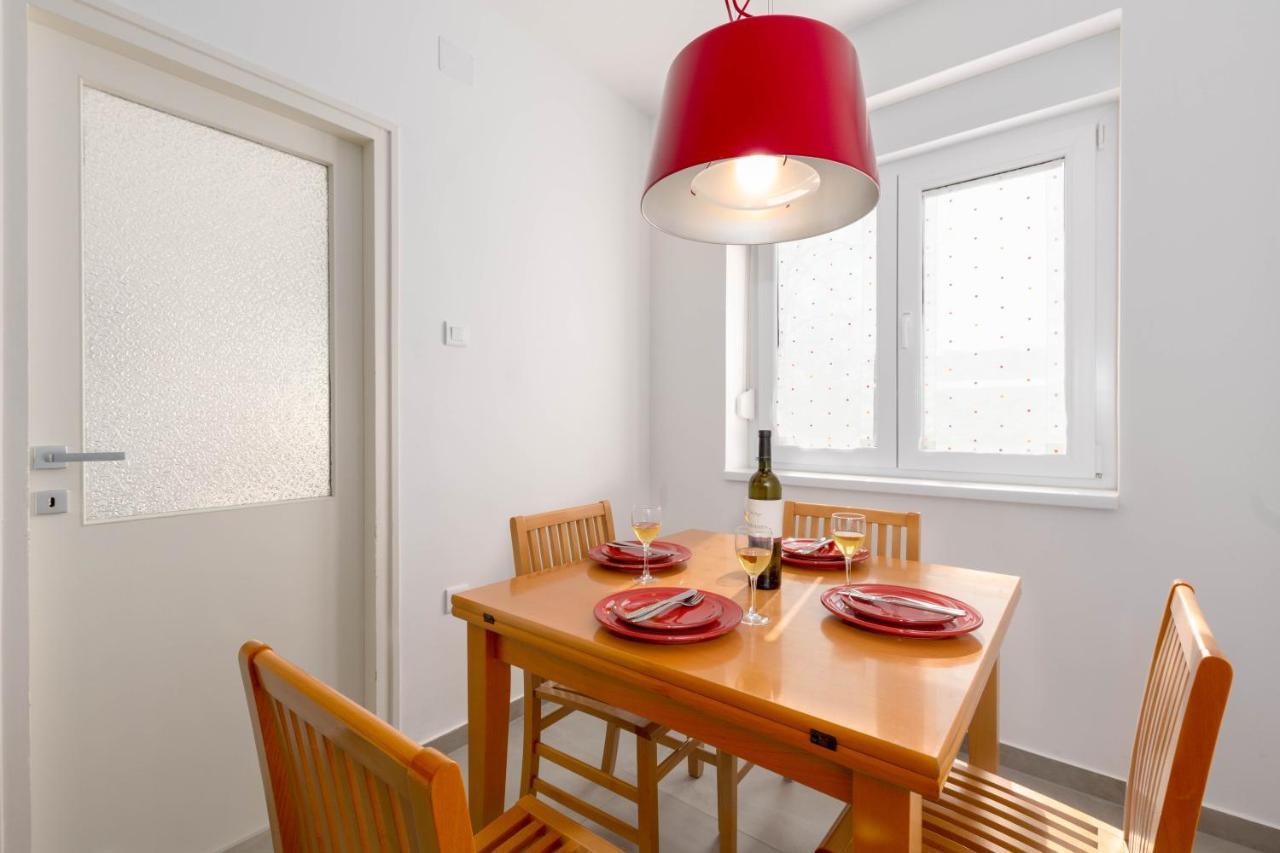 Apartment Tana Pula Exterior photo
